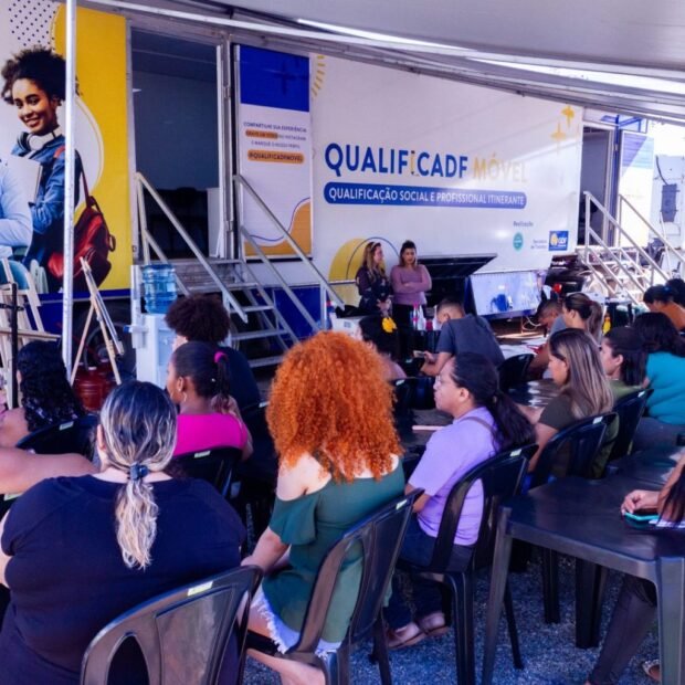 11.2.-QualificaDF-Movel.-Foto-Divulgacao-Sedet-DF-1536x1024-1-620x620