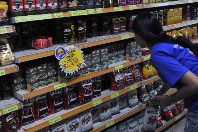 1_mj0502_06-45976880