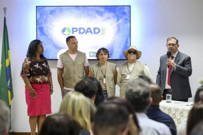 Dentro-1_1-5-1536x1024