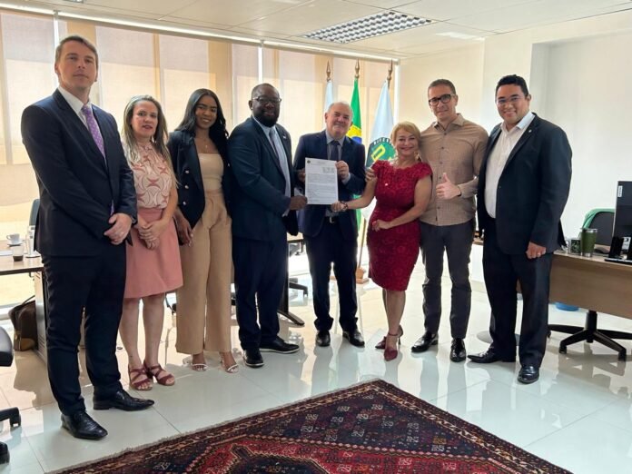 assinatura-do-parceria