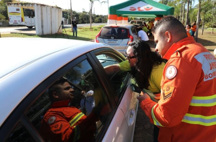6.6. Blitz educativa. Foto Paulo H. Carvalho Agência Brasília3