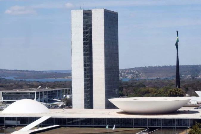 1_15082025ea-31-58515713a-60703577