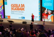 Livro com trabalhos de estudantes da rede pública do DF é lançado no 2º Congresso da Felicidade