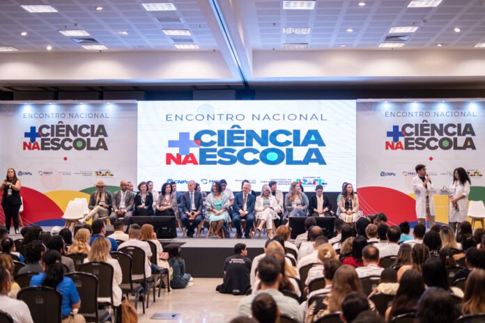 Foto_capa_encontro_nacional_ciencia_Jotta-Casttro (1)