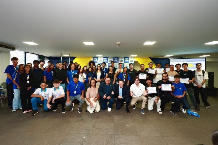 feeb53ee-9587-49f8-90a3-77ca381c6d80