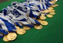 Atuação que faz a diferença rende medalha a líderes comunitários