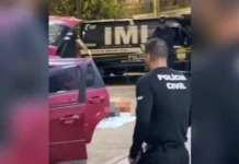 Após ser esfaqueado, homem morre em frente a UPA