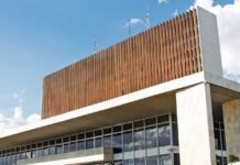 Celina e Grass iniciam 2º turno de olho em 200 mil votos e 426 mil ausentes